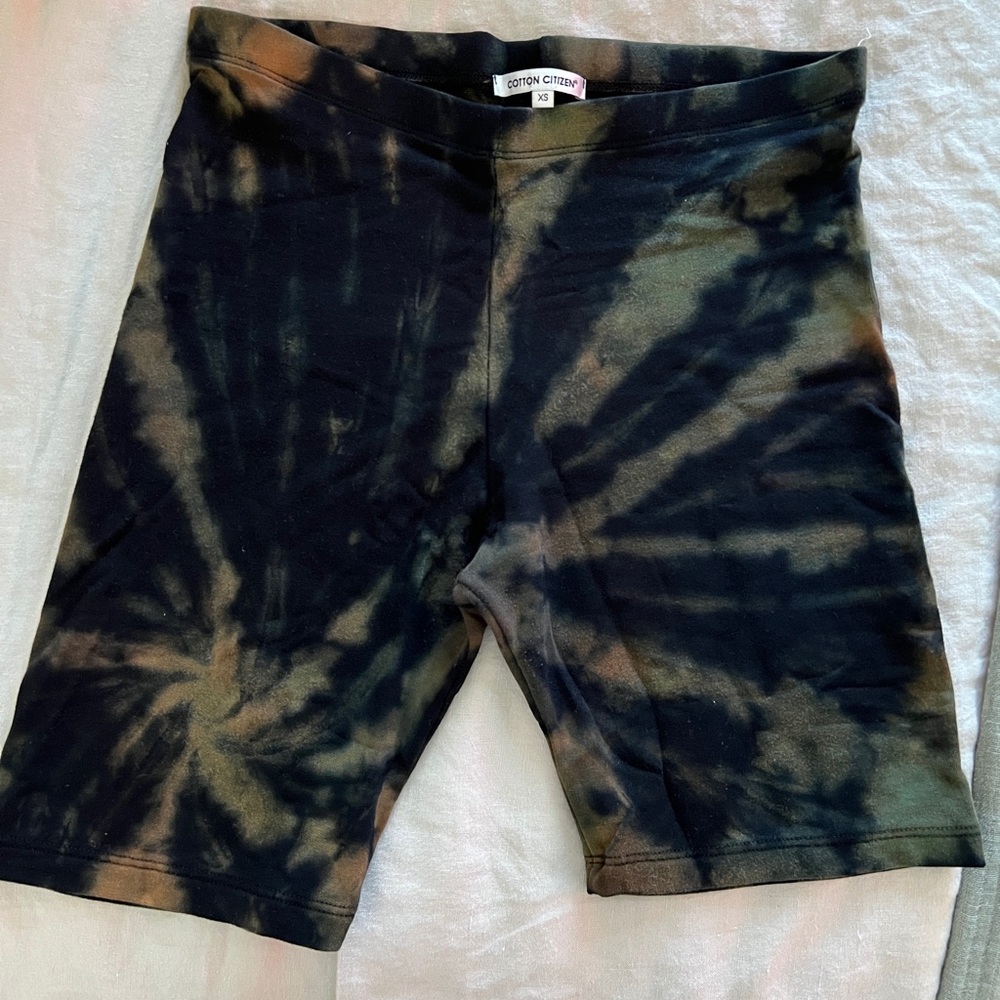 Cotton citizen tie dye black shorts size XS